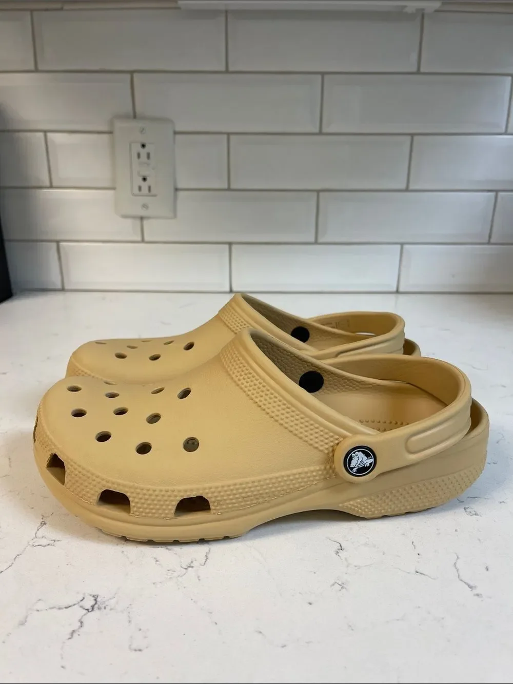 Crocs Men's Wheat Classic Clog Unisex Men’s 7 Women’s 9 Style # 10001